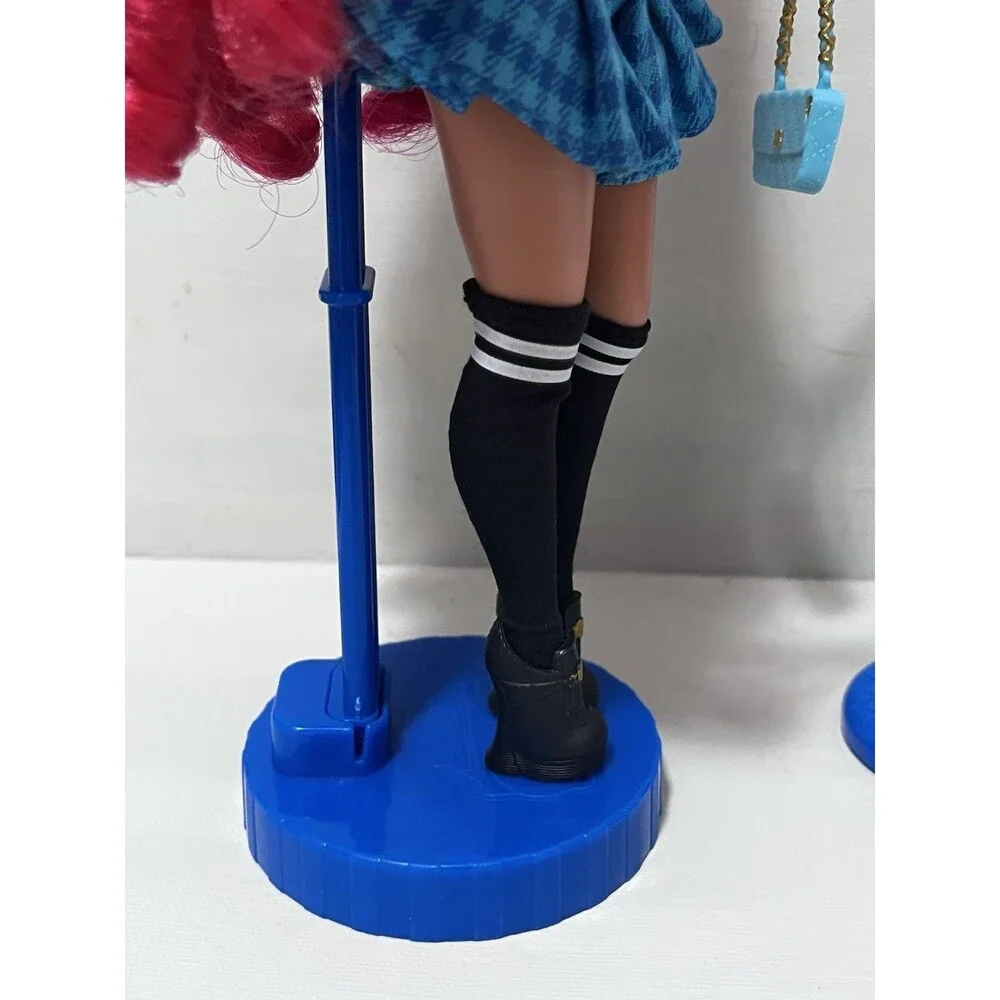 LOL Surprise OMG Fashion Doll - Class Prez  with accessories And Stand